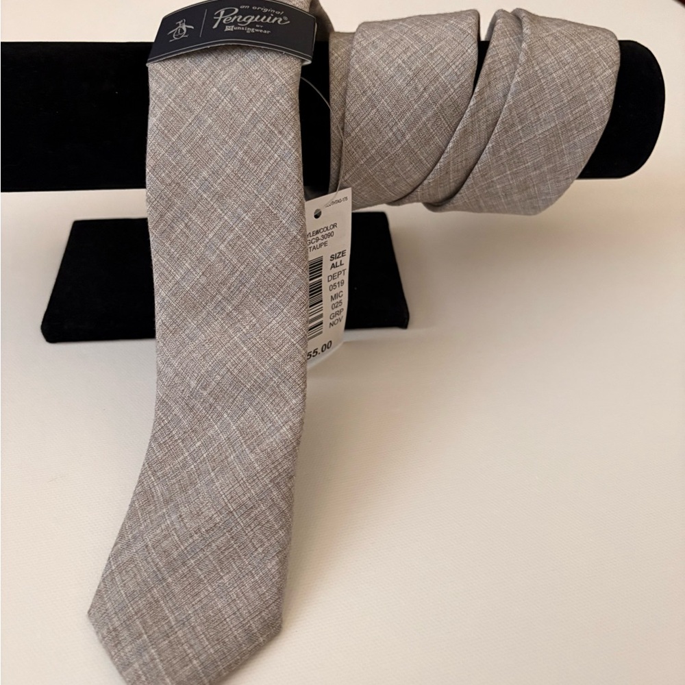 Original Penguin Men's Tie in Subtle Taupe - Picture 4 of 7